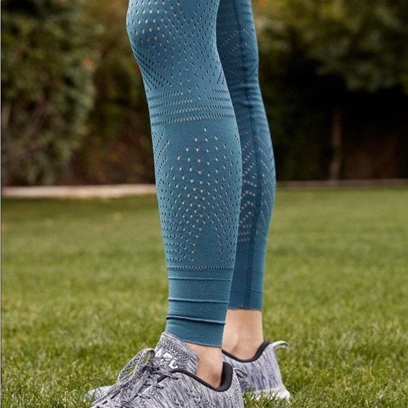 2-pack NWT Free People Self-Hem Ecology Leggings - Picture 8 of 14